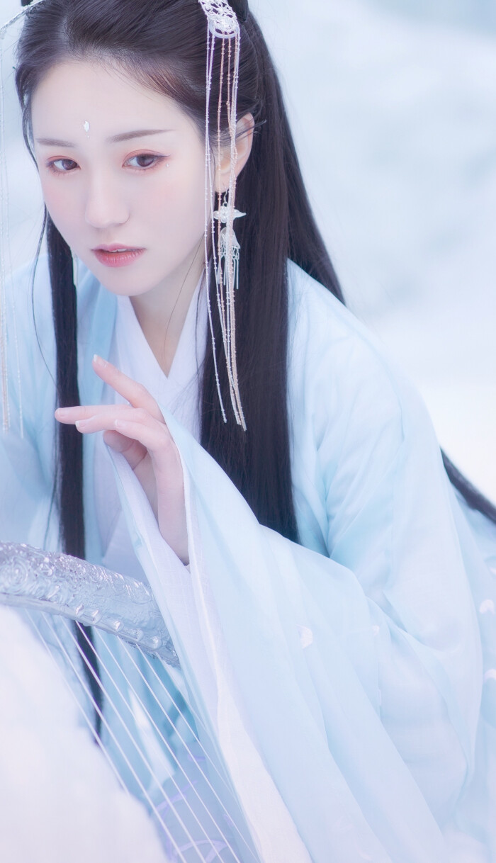 野洵 真人古风女