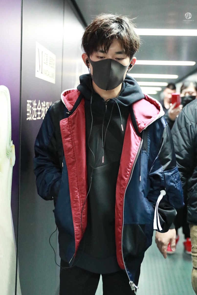 易烊千玺 #tfboys 机场饭拍 高清