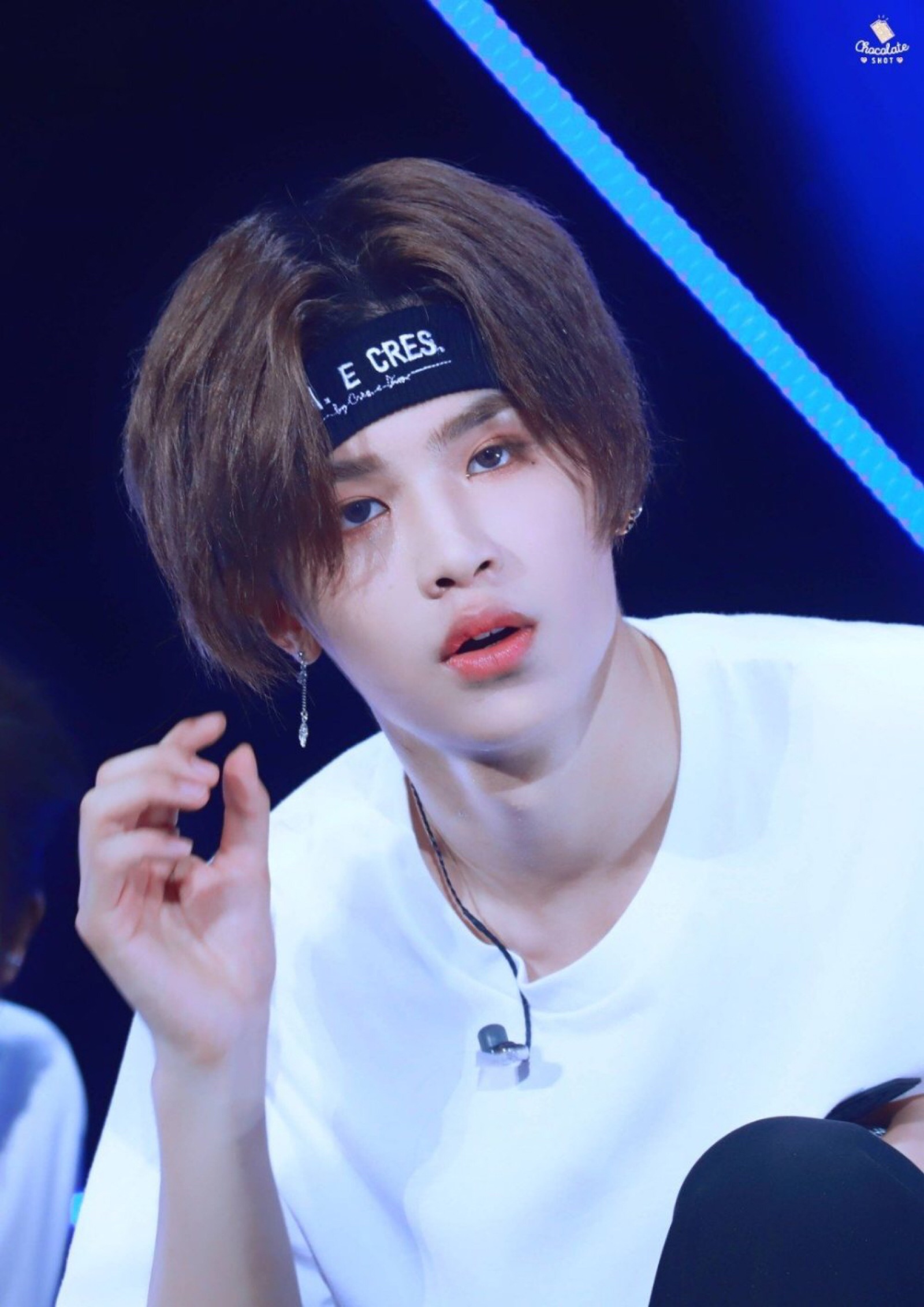 黄明昊 justin 贾富贵 昊哥