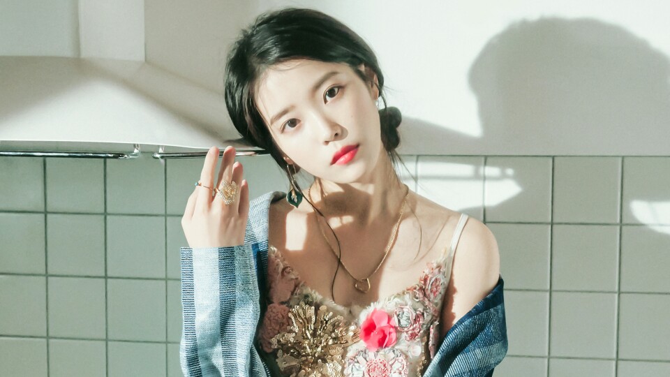 3月10日 14:57   关注  手机壁纸 壁纸 iu 李知恩 李智恩 评论 收藏