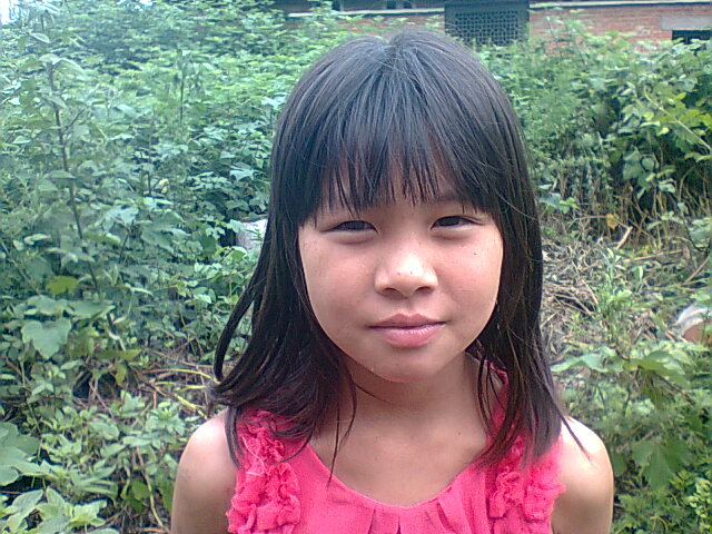 有最值得珍藏地相册,摄影是我的爱好,记录真实的11岁小姑娘李妤露