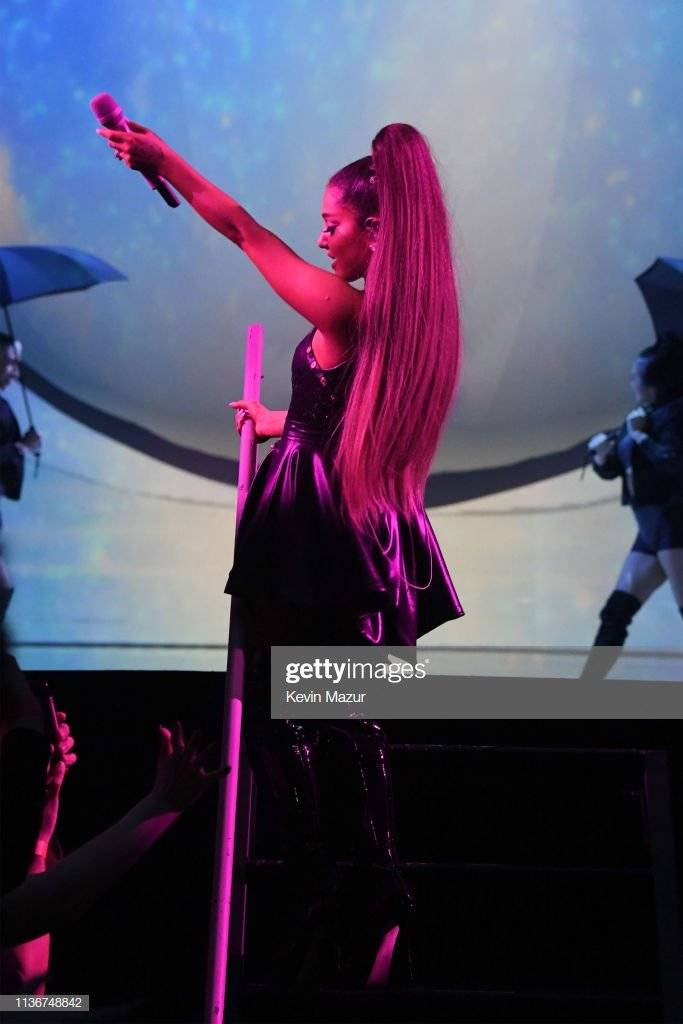 ariana grande a妹 sweetener tour