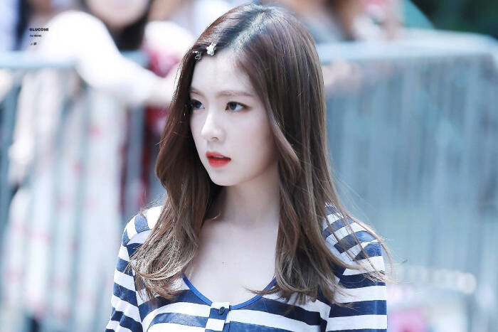 裴珠泫 irene